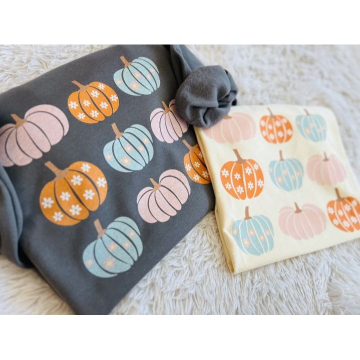 Gildan Soft Style Short Sleeve T-Shirt With Pastel Pumpkins In Charcoal Gray